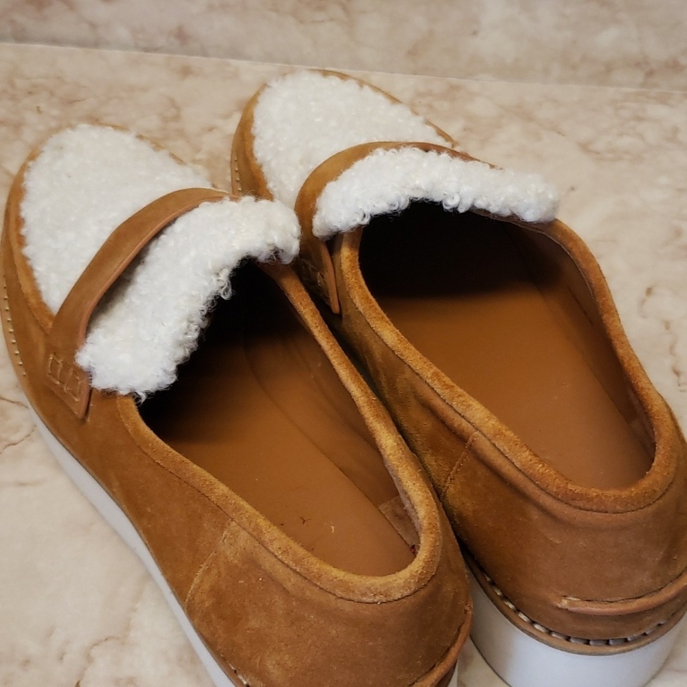 Vince tan suede and cream faux sherpa platforms women's loafers size 9 - Picture 5 of 8